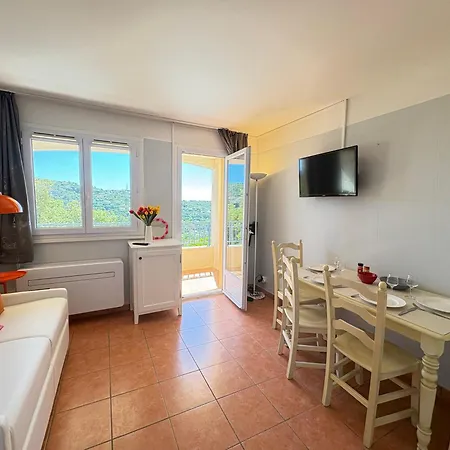 Is100-106 4 Couchages Avec Piscine Et Parking Apartmán *